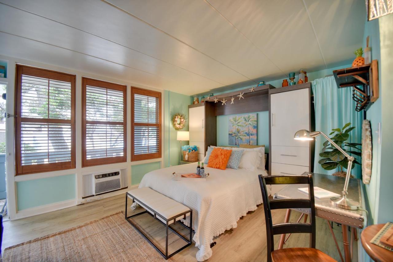 Chic Virginia Beach Retreat - Pool, Steps To Beach Esterno foto